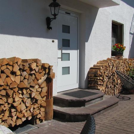 #2 Ruhiges Gemuetliches Ferienzimmer Mit 2 Einzelbetten Gemeinschaftsbad W-Lan Airport Nah Late Night Check In Haus Nr 9,5 Trunkelsberg Экстерьер фото