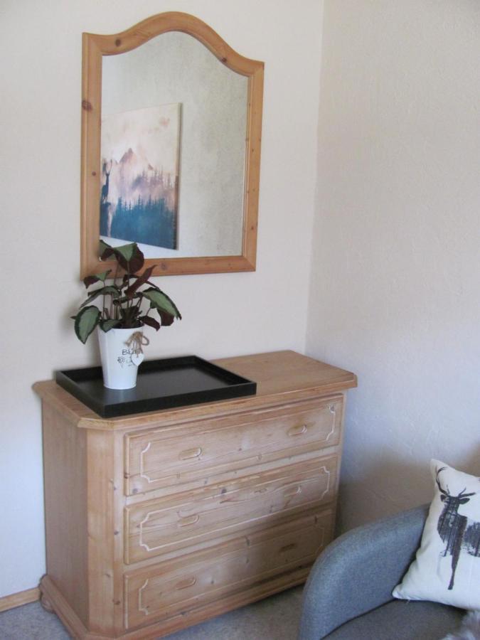 #2 Ruhiges Gemuetliches Ferienzimmer Mit 2 Einzelbetten Gemeinschaftsbad W-Lan Airport Nah Late Night Check In Haus Nr 9,5 Trunkelsberg Экстерьер фото